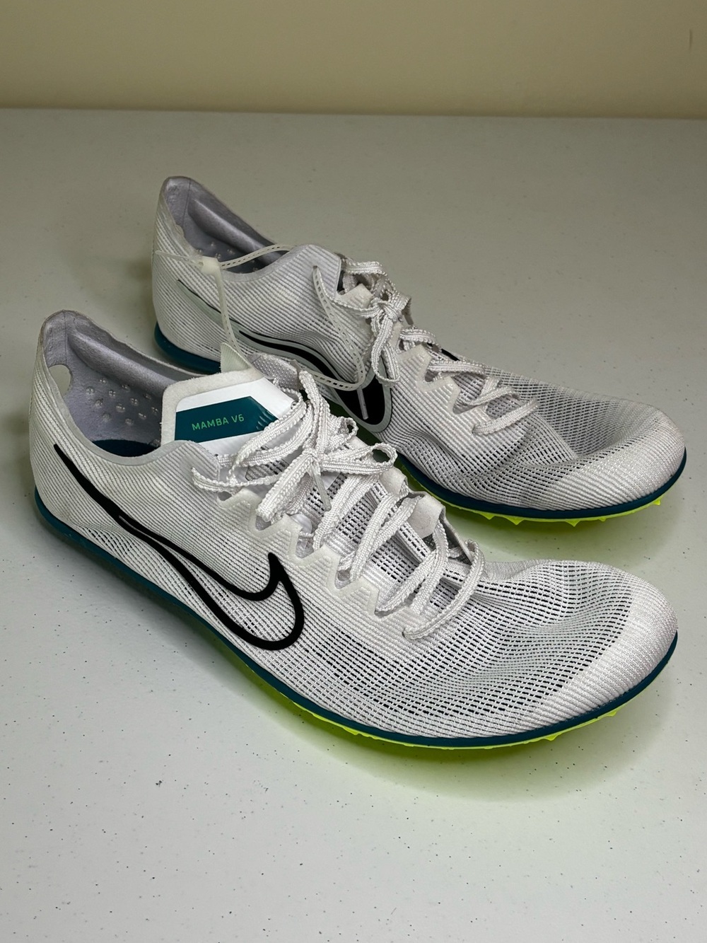 Nike Women's Zoom Mamba 6 Track Spikes White Black Teal - Picture 3 of 8